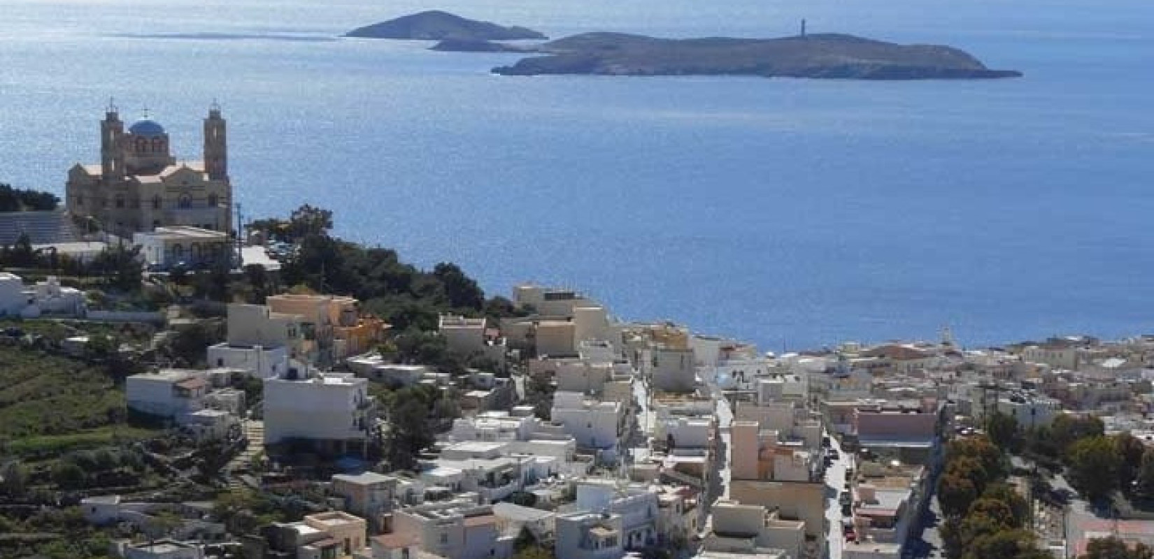 Σύρος: Η «βασίλισσα των Κυκλάδων με την απαράμιλλη γοητεία» εντυπωσιάζει τους Ισπανούς