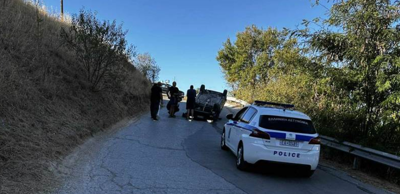 Θεσσαλονίκη: Τροχαίο ατύχημα με ανατροπή οχήματος κοντά στα Κοιμητήρια της Θέρμης