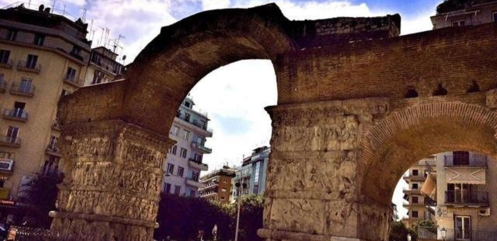Δήμος Θεσσαλονίκης: Έτσι επιτρέπεται η προβολή των κομμάτων στην προεκλογική περίοδο
