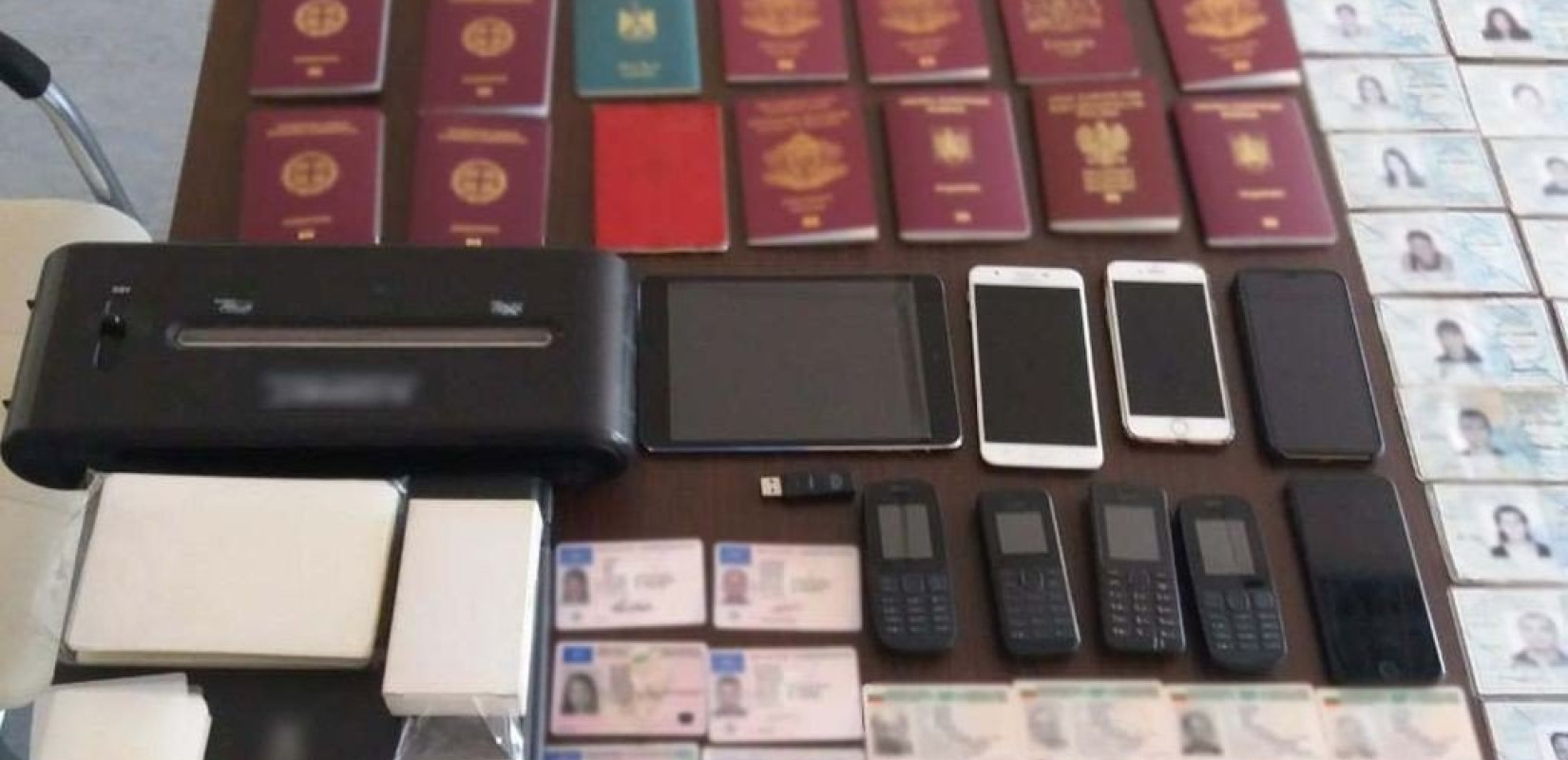 Εξάρθρωση συμμορίας πλαστογράφησης ταξιδιωτικών εγγράφων: Τουρκία - Ρόδος - Αθήνα - Ευρώπη η διαδρομή - Πόσο κόστιζε
