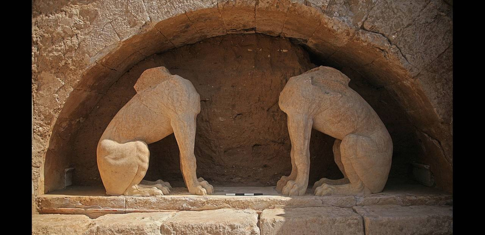 Αρχίζουν οι εργασίες στον Τύμβο Καστά - Διακόπτονται οι επισκέψεις