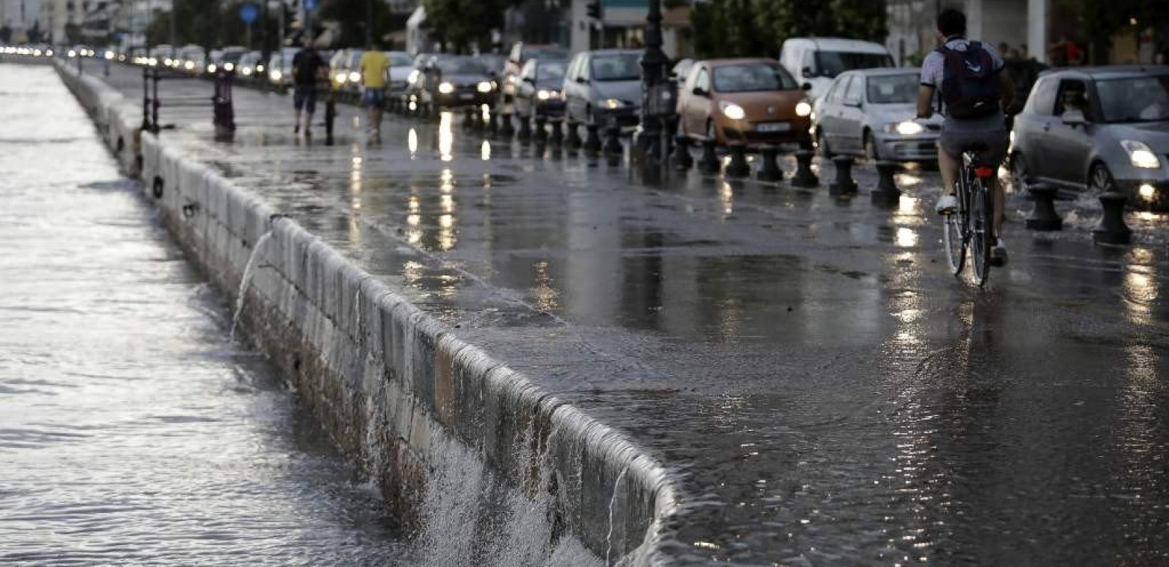 Έκκληση της ΠΚΜ στους πολίτες για την κακοκαιρία "Μπιάνκα": "Περιορίστε τις μετακινήσεις σας"