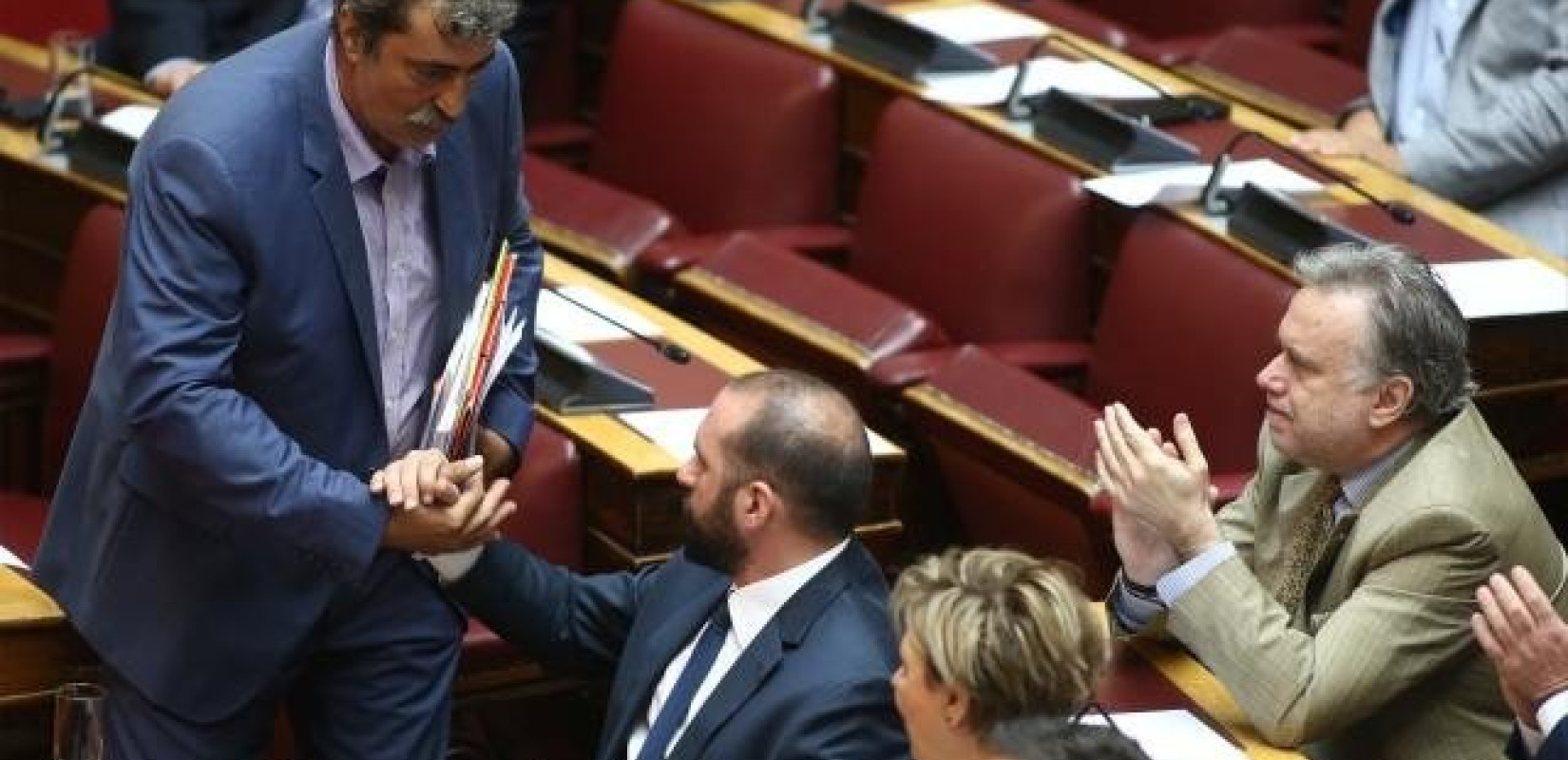 ΣΥΡΙΖΑ: Αντιπολίτευση στο κύμα νομοσχεδίων της κυβέρνησης 