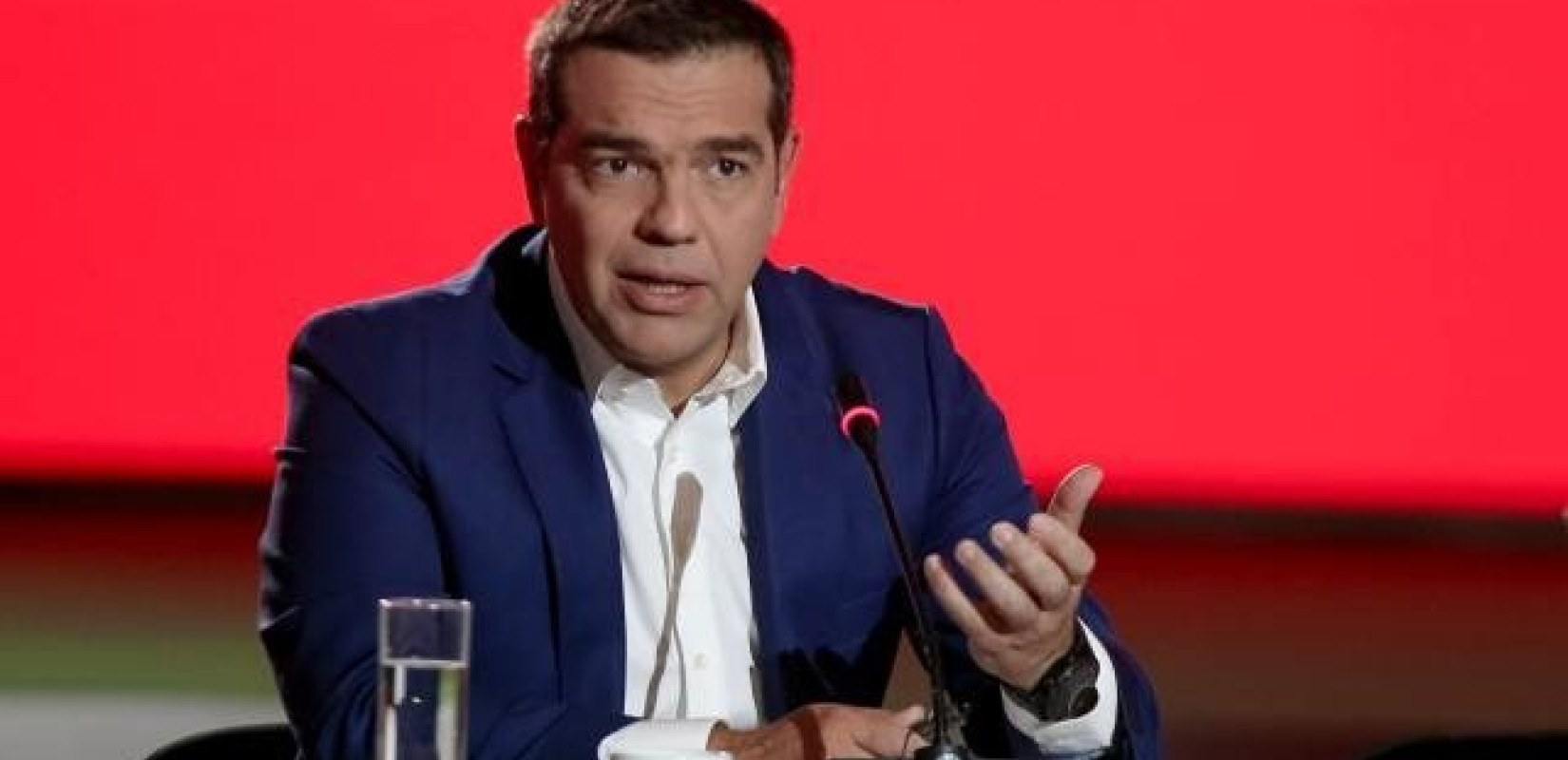 Τακτικισμό της κυβέρνησης βλέπουν στον ΣΥΡΙΖΑ για τη Novartis