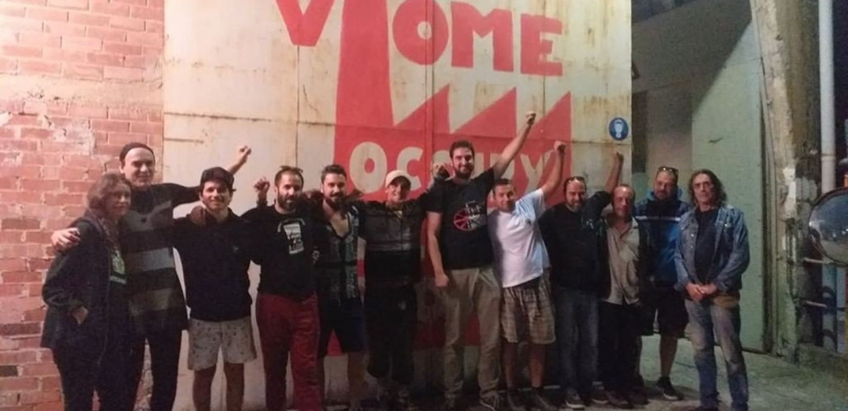 Θεσσαλονίκη: Επίσκεψη του Manu Chao στο ανακτημένο εργοστάσιο της ΣΕ ΒΙΟΜΕ! (Φωτο, Βίντεο)