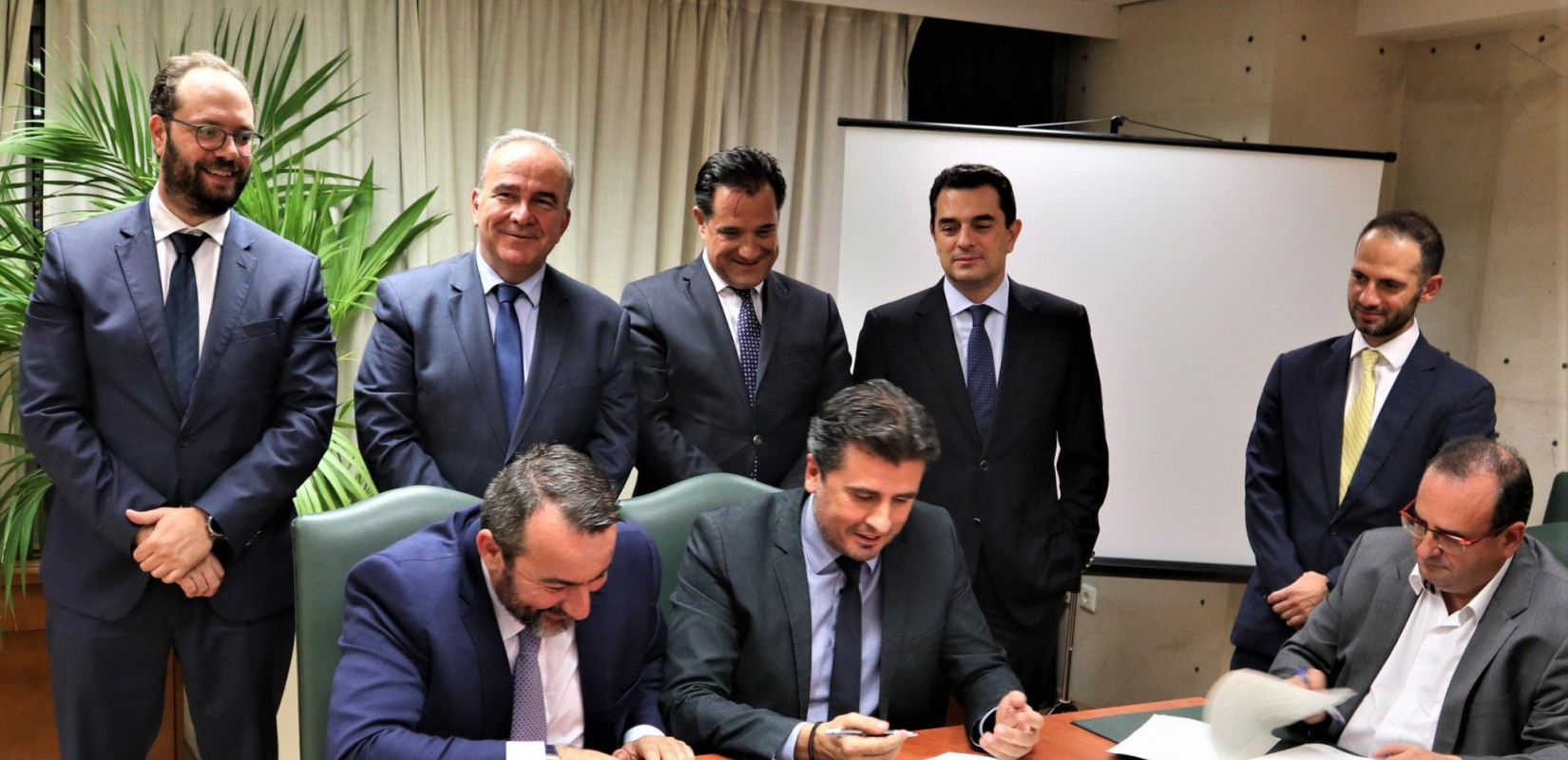 Έπεσαν οι υπογραφές, γυρίζει σελίδα η ΕΒΖ