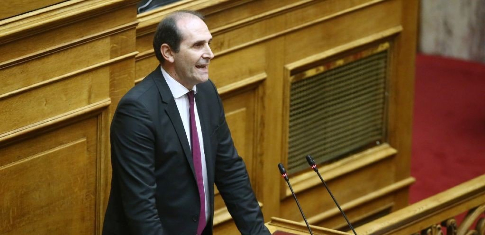 Βεσυρόπουλος: Ακατάσχετα τα αναδρομικά των συνταξιούχων  
