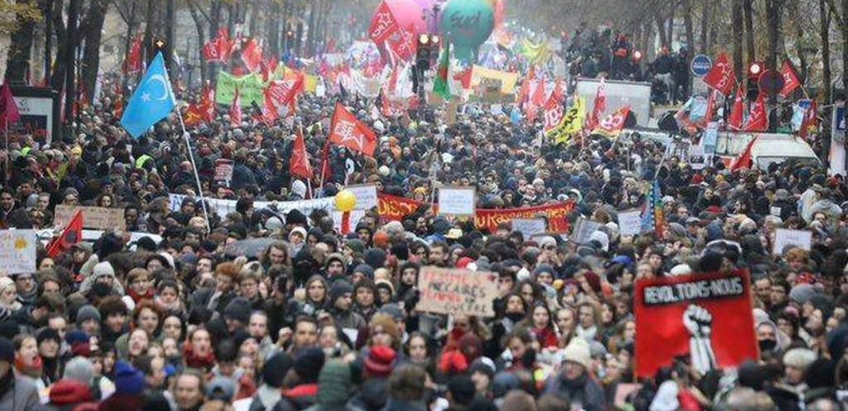 Γαλλία: Φεμινιστικές οργανώσεις προειδοποιούν ότι συντελείται μια παγκόσμια οπισθοδρόμηση ως προς τα δικαιώματα των γυναικών	