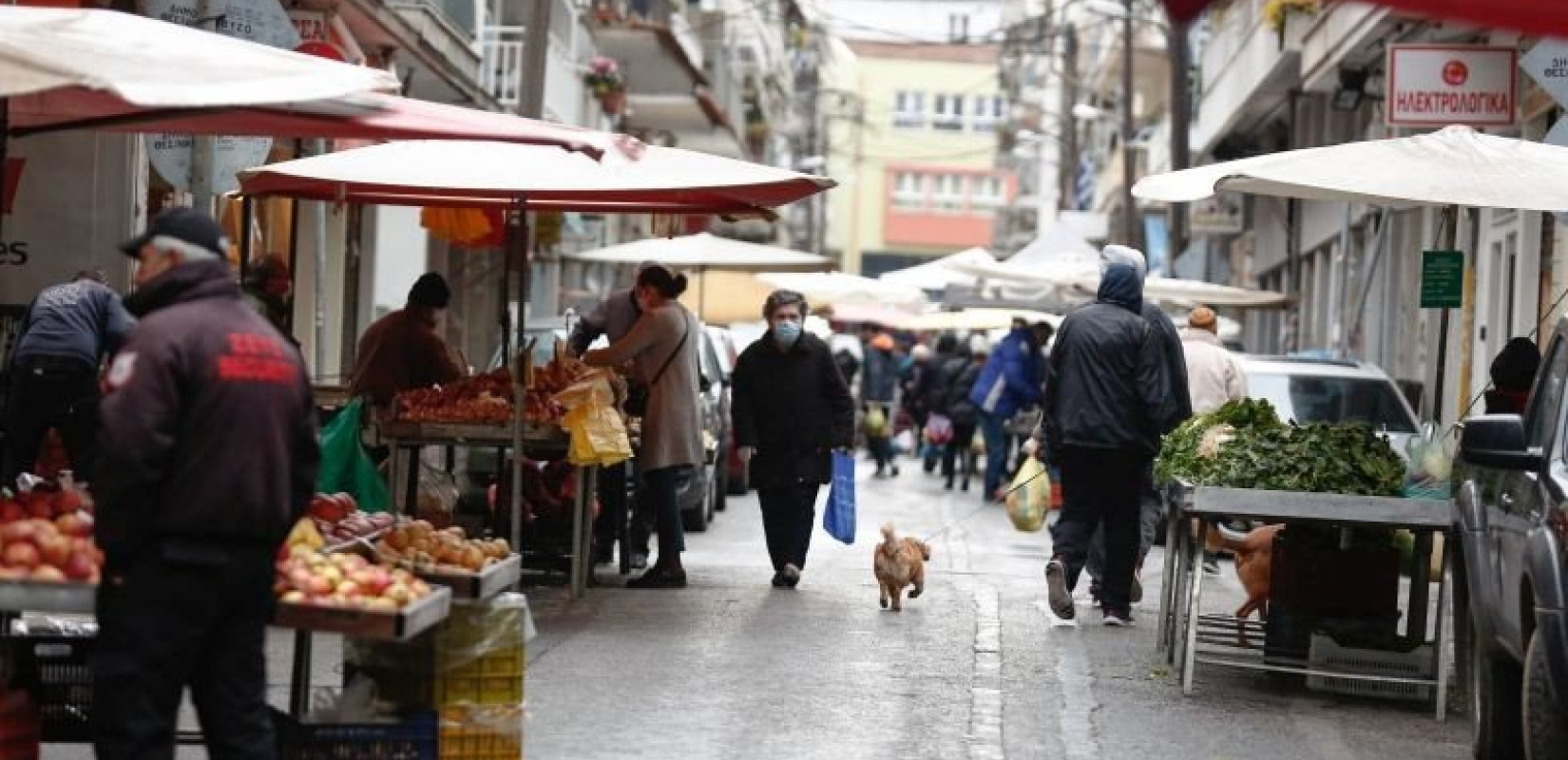 Σχεδόν 2.000 μαϊμού προϊόντα κατασχέθηκαν σε λαϊκές της Θεσσαλονίκης