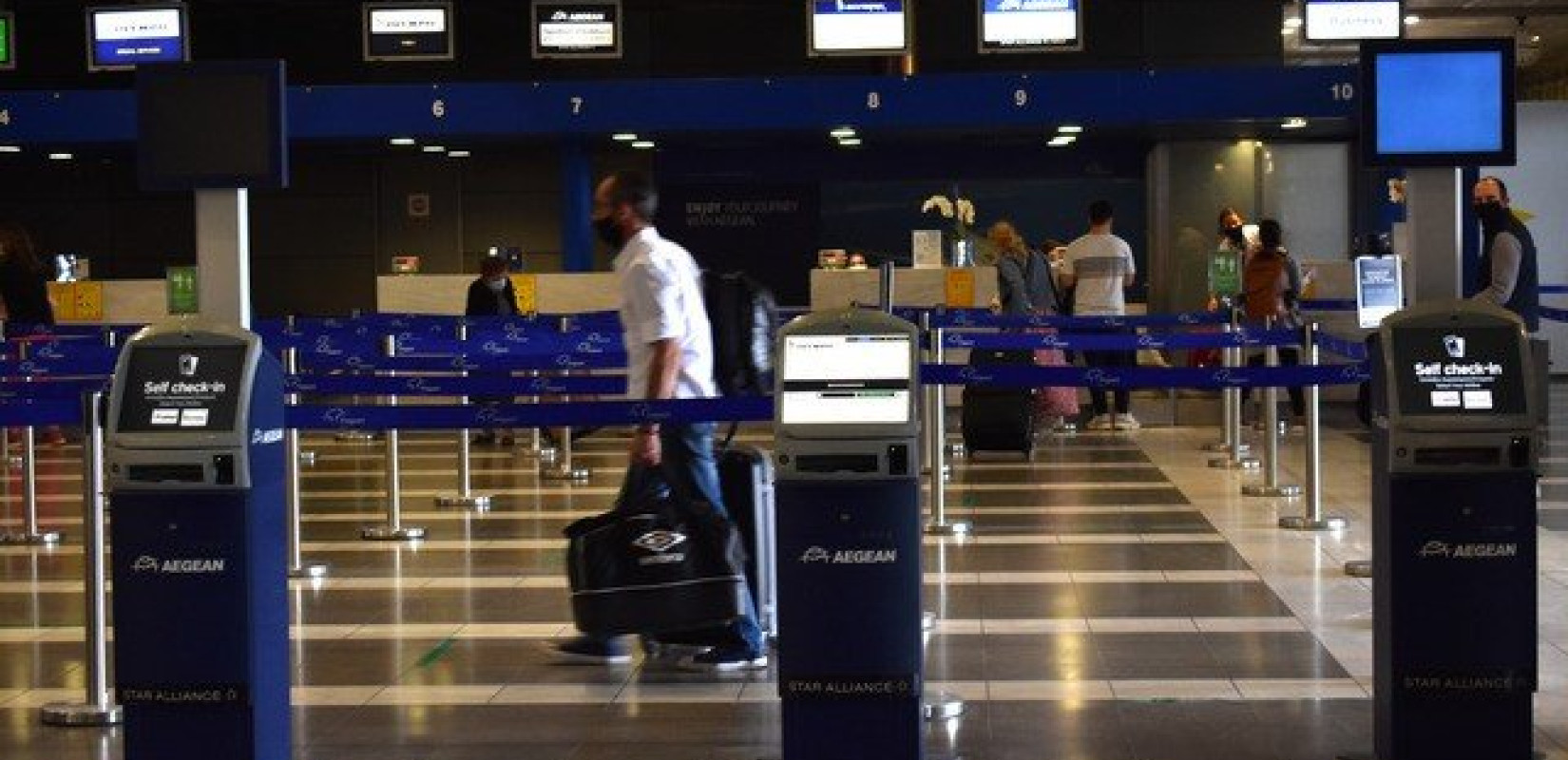 Παράταση των οδηγιών για πτήσεις προς τα νησιά 