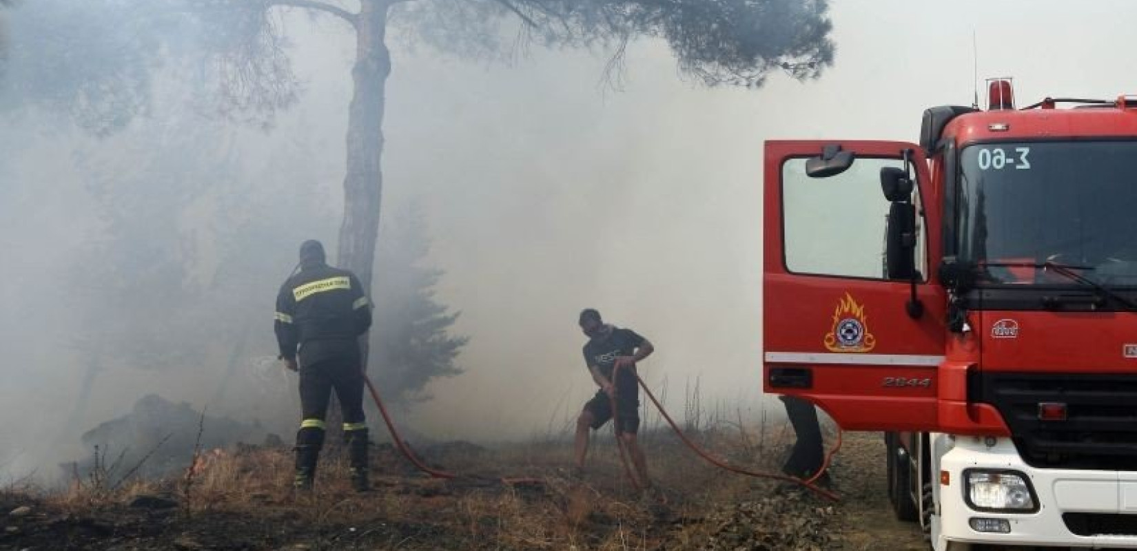 Θεσσαλονίκη: Φωτιά κοντά στον οικισμό «Αγία Σοφία» - Στο σημείο η Πυροσβεστική