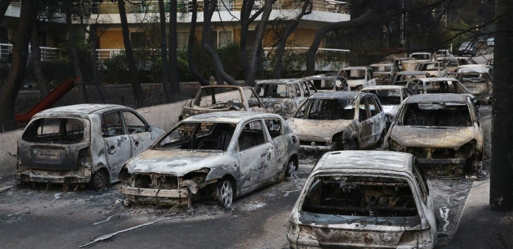 Με δικαιολογητικά και «εφόσον στοιχειοθετείται ανάγκη» θα παραμείνουν στα ΚΑΑΥ οι πυροπαθείς από το Μάτι