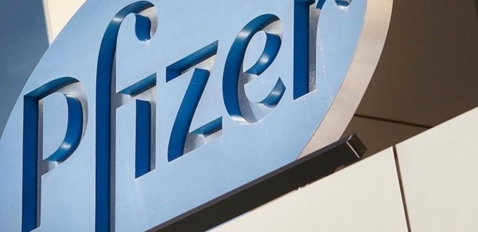 Θεσσαλονίκη - Economist: Η επένδυση της Pfizer στην πόλη, έφερε πίσω Έλληνες που είχαν ξενιτευτεί