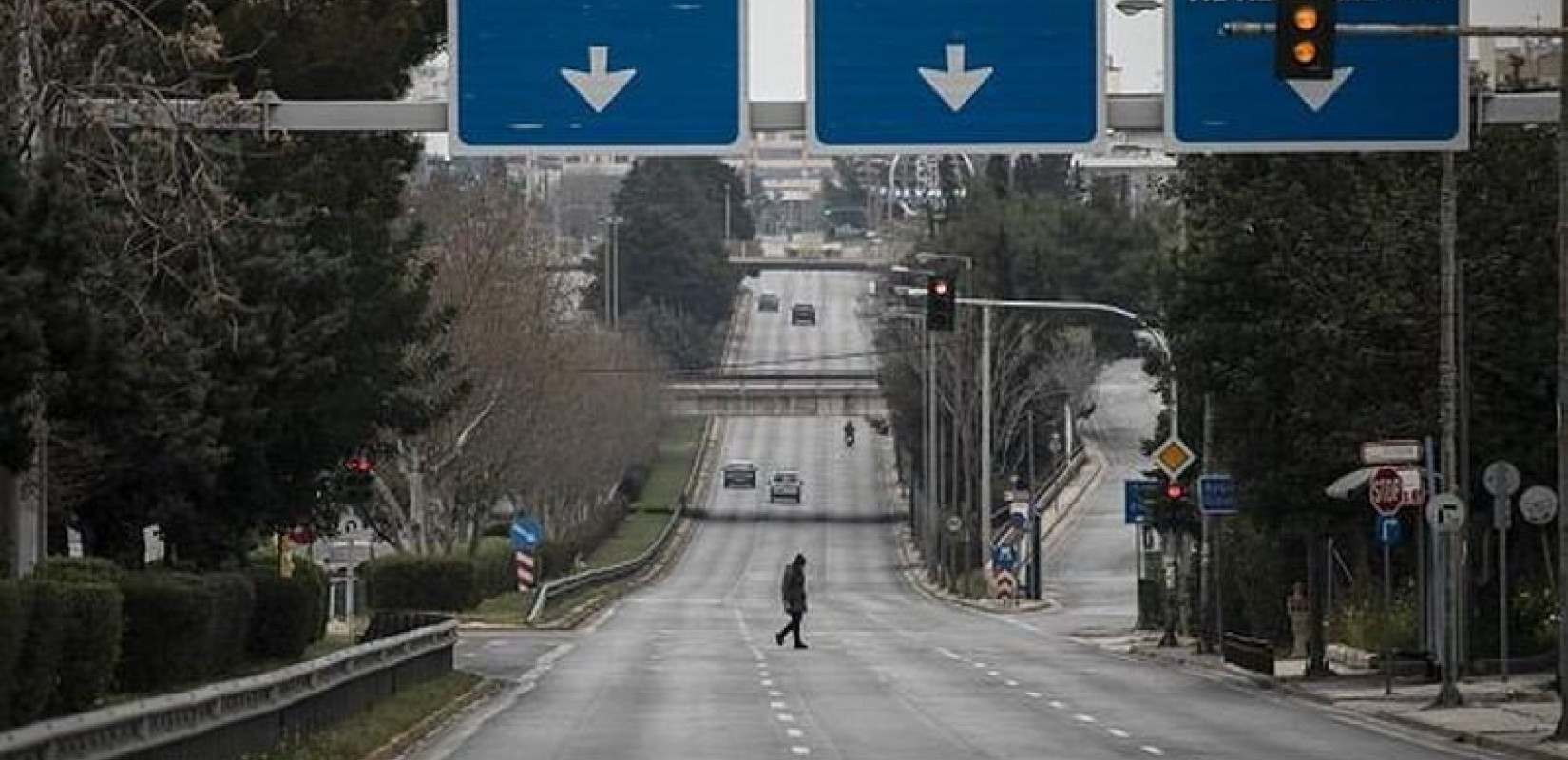 Απαγόρευση κυκλοφορίας από Παρασκευή: "Σπαζοκεφαλιά" το SMS - Πότε και τι μηνύματα στέλνετε μετά τις 21:00