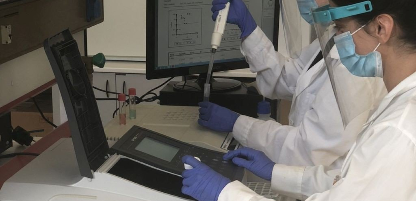 Δεκαπλασιάστηκαν οι τιμές ανίχνευσης SARS-CoV-2 στα λύματα της Θεσσαλονίκης