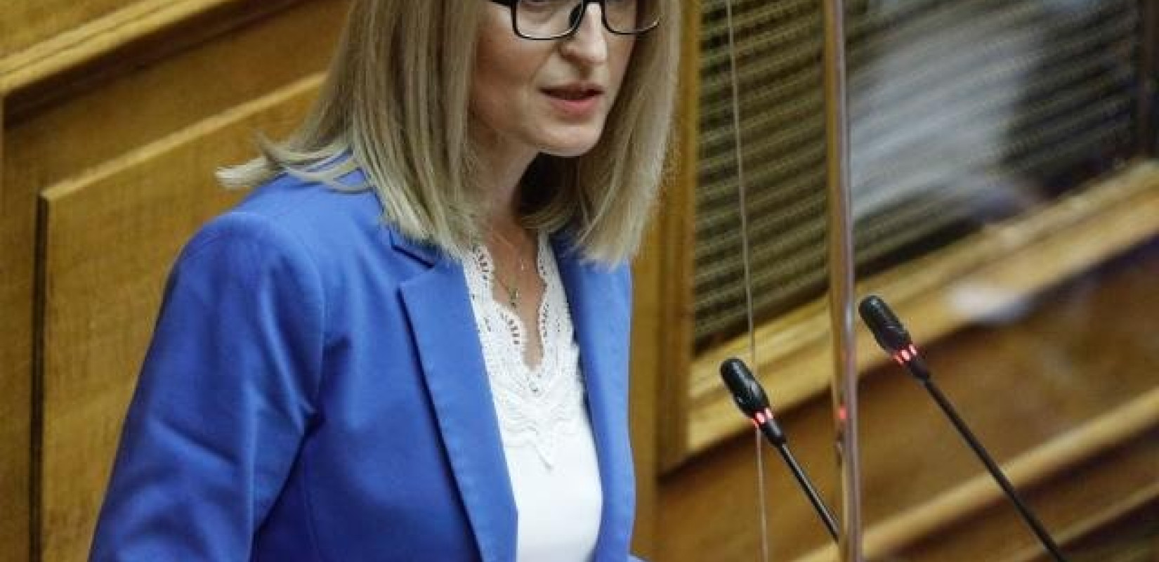 Δώρα Αυγέρη: Η κυβέρνηση μειώνει τις δαπάνες για την υγεία εν μέσω πανδημίας