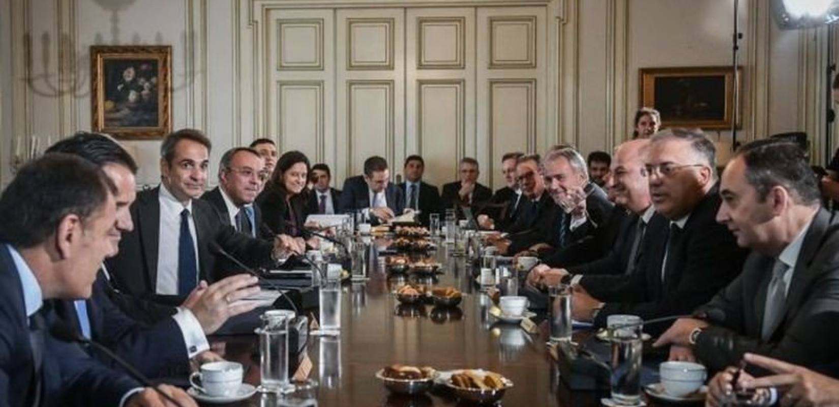 Φθορά, στροφή στα... δεξιά και στο βάθος εκλογές βλέπει η αντιπολίτευση μετά τον ανασχηματισμό