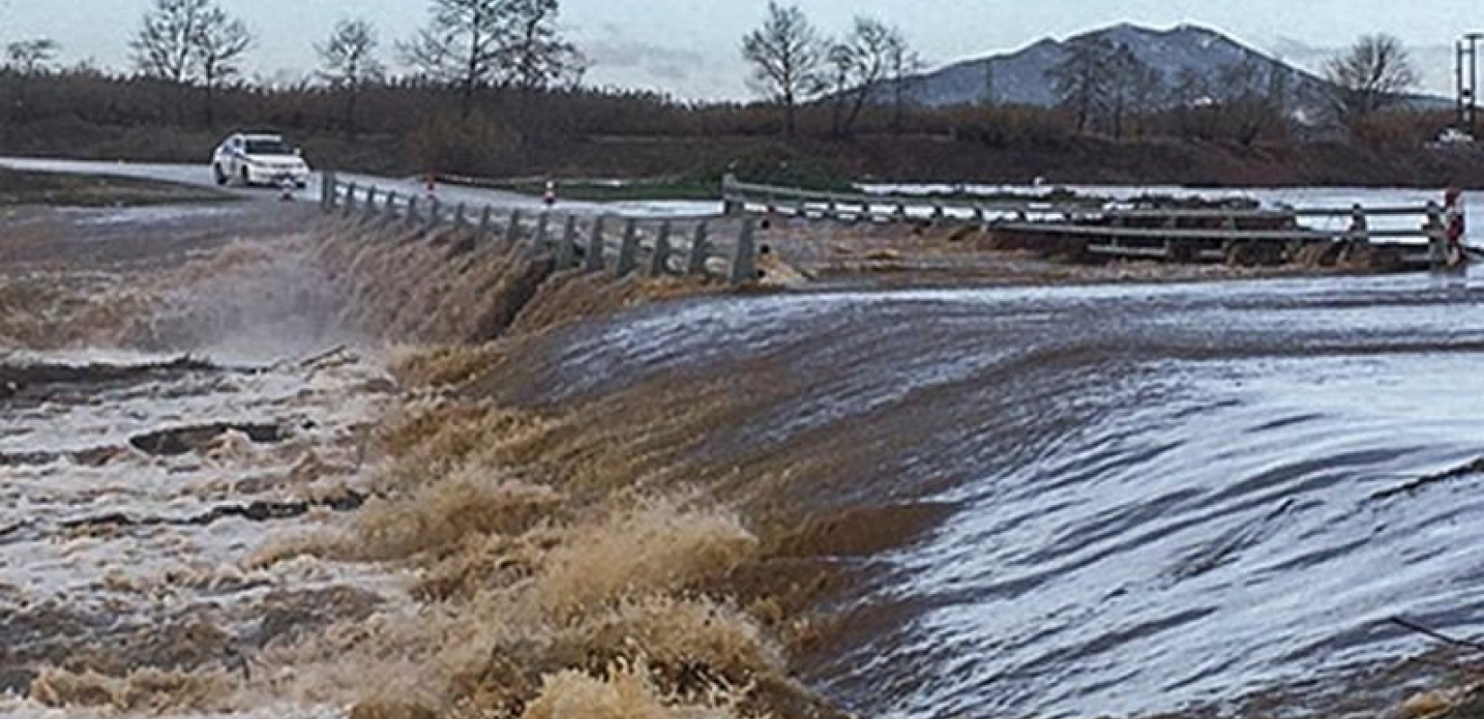 Προβλήματα από τις βροχοπτώσεις στον Λαγκαδά - Ποιοι δρόμοι έκλεισαν (Βίντεο)