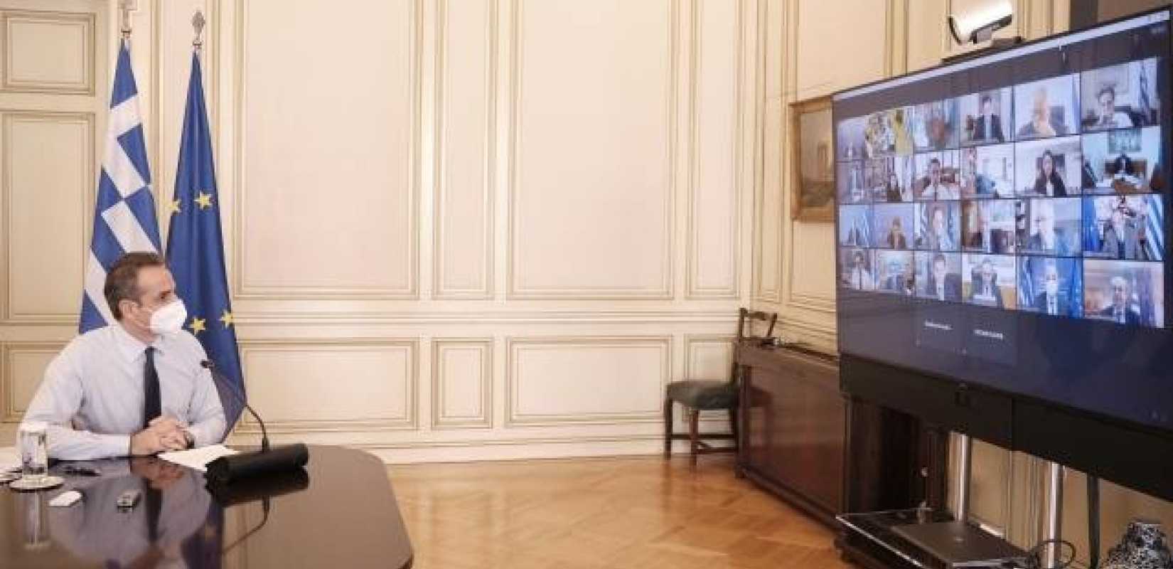 Άμυνα και δυναμική αντεπίθεση για τον εμβολιασμό