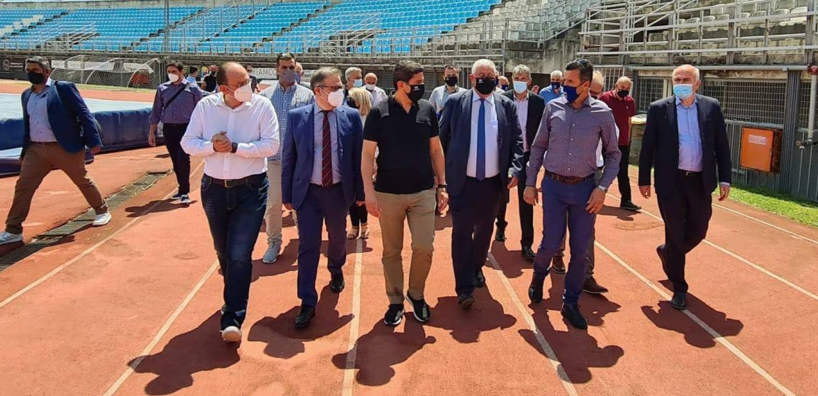 Καβάλα: Eκσυγχρονισμό του "Ανθή Καραγιάννη" και κατασκευή κλειστού γυμναστηρίου στη Νέα Πέραμο﻿ εξήγγειλε ο Αυγενάκης