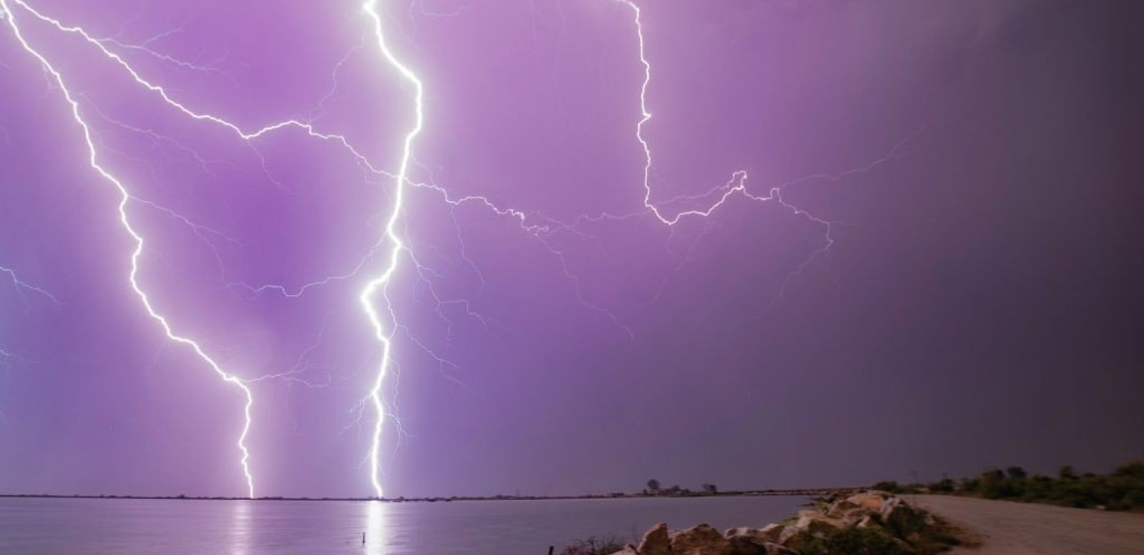 Και ο καιρός... τρελάθηκε - Έρχονται βροχές, καταιγίδες και χιόνια μέχρι και το Σάββατο (βίντεο)