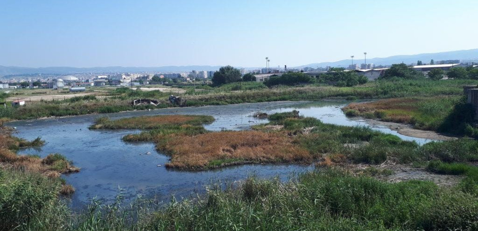 Καθαρίζει ο τοξικός… βάλτος της πόλης στα πρώην βυρσοδεψεία