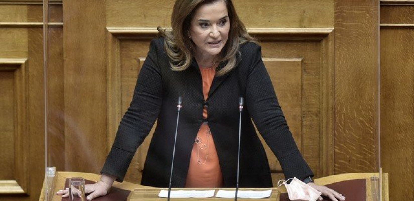 Ντ. Μπακογιάννη στη «ΜτΚ»: Θεσσαλονικείς, εμπιστευτείτε για το μετρό το υπουργείο Πολιτισμού!