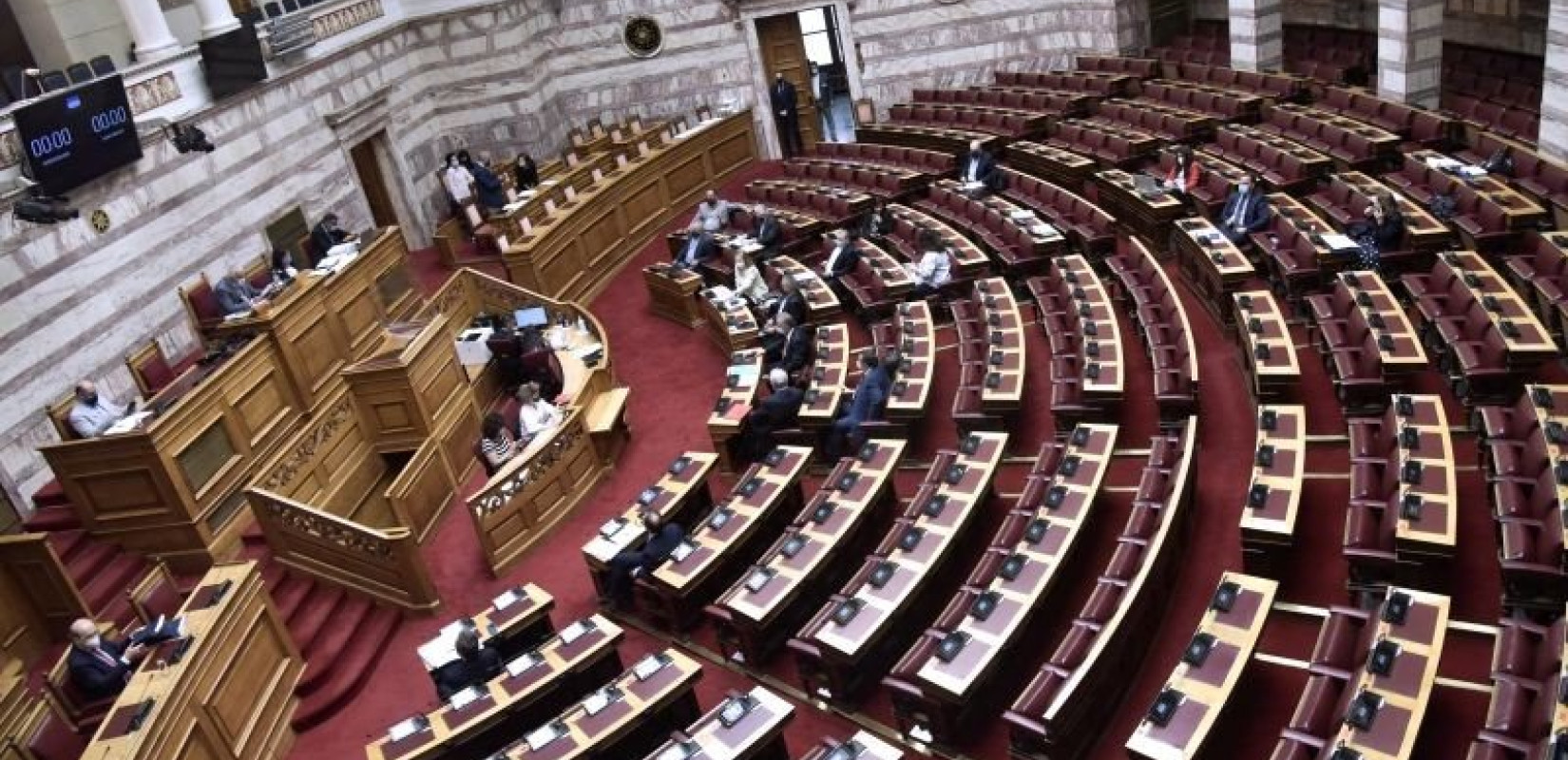 Βουλή: Κόντρα για την έκθεση Τσιόδρα - Λύτρα και κατηγορίες για "αντιπολίτευση πάνω σε θανάτους" από τη ΝΔ