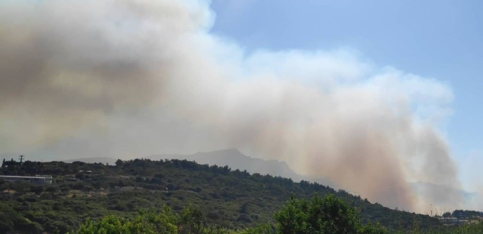 Πύρινο μέτωπο στα Γρεβενά: Εκκενώθηκαν τα χωριά Νησί, Κέντρο, Αγαλαίοι, Δίπορο και Σαρακίνα (βίντεο)