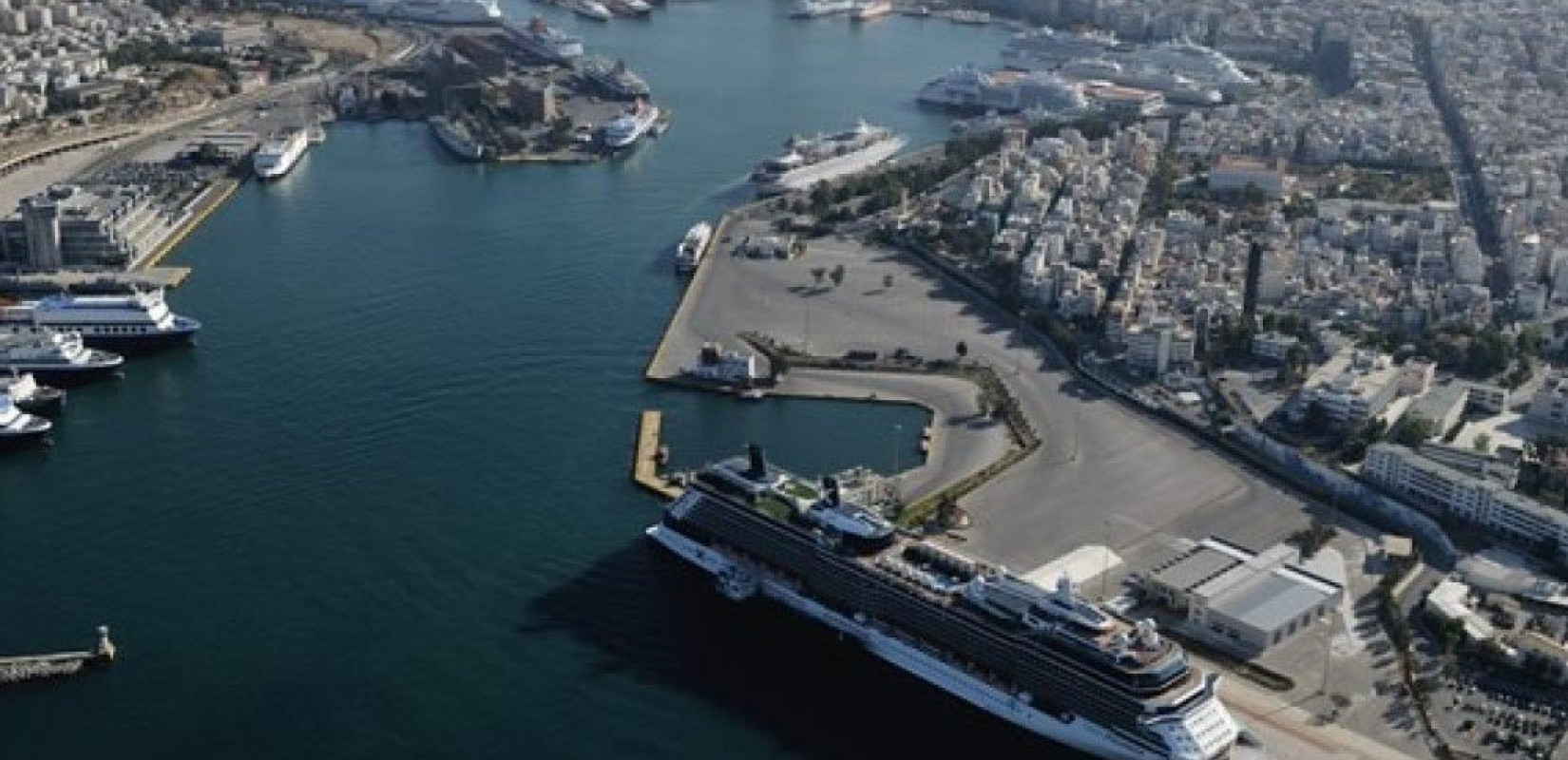 Το ΣτΕ μπλόκαρε την επέκταση του λιμανιού του Πειραιά 