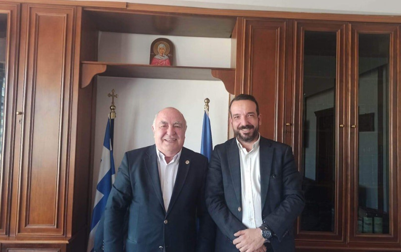 Για την αγορά συζήτησαν ο υπ. βουλευτής ΠΑΣΟΚ Πέτρος Λεκάκης και ο πρόεδρος του ΕΣΘ, Παντελής Φιλιππίδης