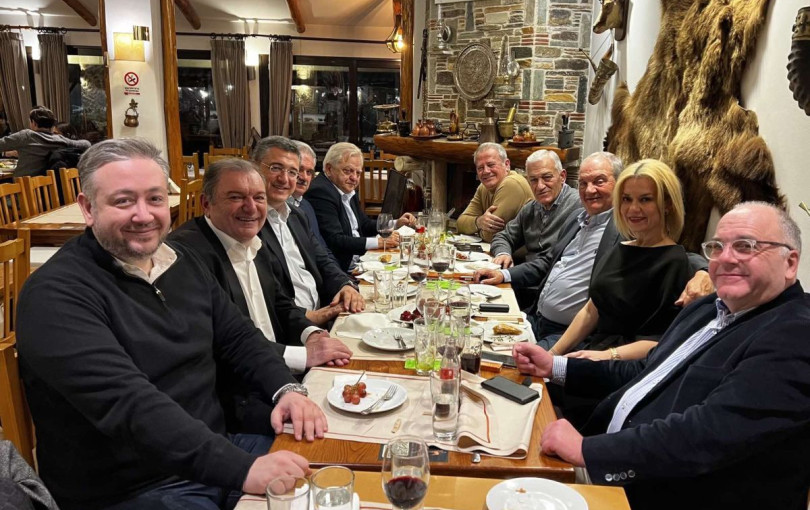 Στον «Κυνηγό» με τον Καραμανλή