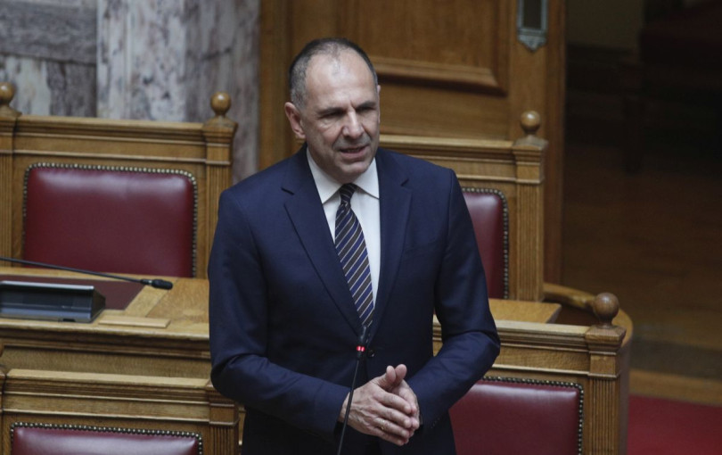 Briefing Γεραπετρίτη σε αρχηγούς και κόμματα για τα εθνικά θέματα