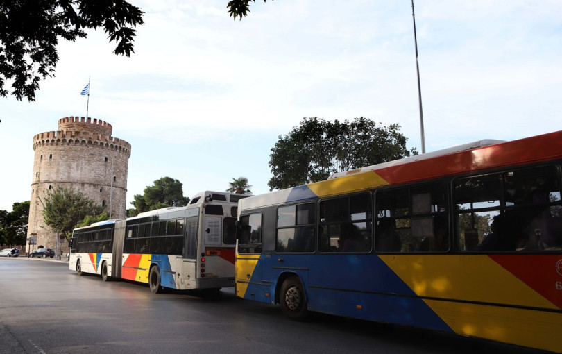 Αστικά Λεωφορεία Θεσσαλονίκης: Τι γίνεται πραγματικά με την «επιβίβαση μόνο από την μπροστινή πόρτα» (βίντεο)