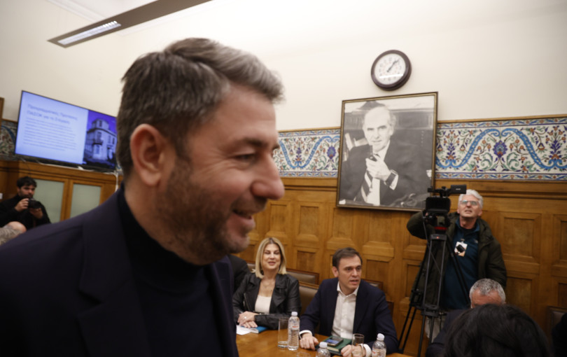 Ο τσακωμός Ανδρουλάκη- Λιακούλη και η... ωραία ατμόσφαιρα στο ΠΑΣΟΚ Ο τσακωμός Ανδρουλάκη- Λιακούλη και η... ωραία ατμόσφαιρα στο ΠΑΣΟΚ