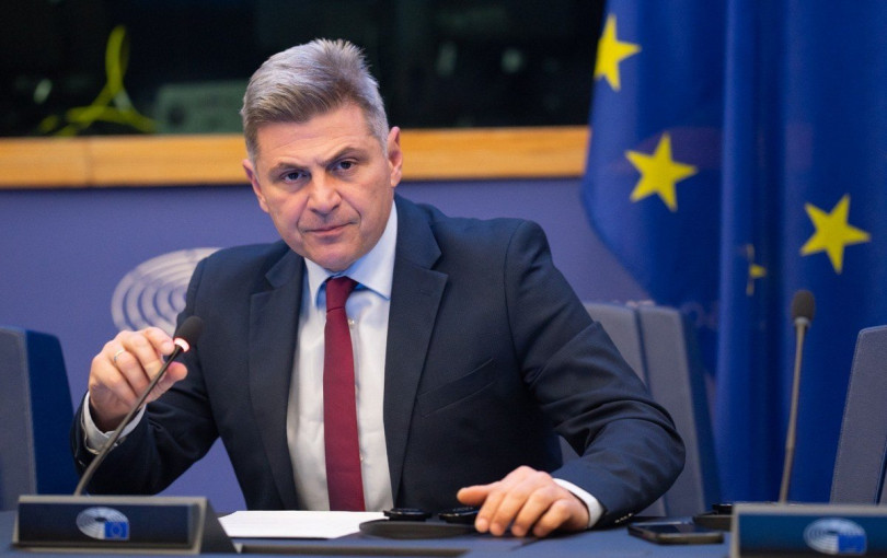 Διαγραφή Φαραντούρη από τον ΣΥΡΙΖΑ ζητά η ΝΔ Διαγραφή Φαραντούρη από τον ΣΥΡΙΖΑ ζητά η ΝΔ