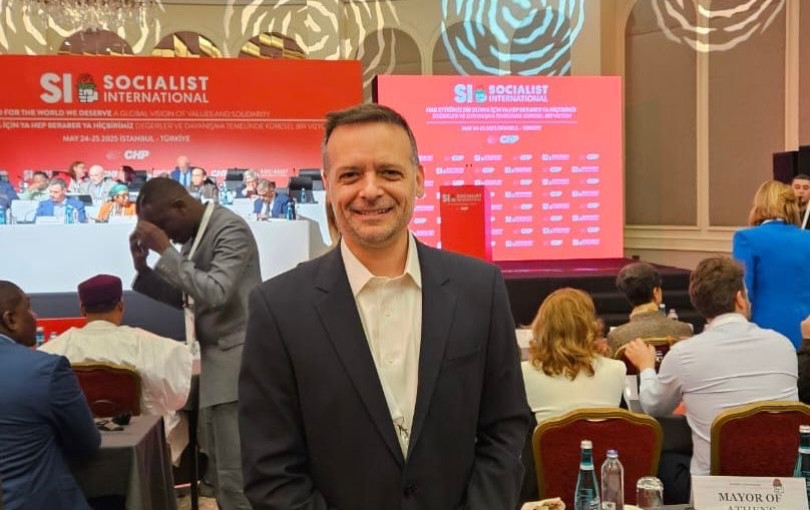 Χάρης Δούκας: «Η πολιτική πρέπει να εμπνέει ελπίδα»