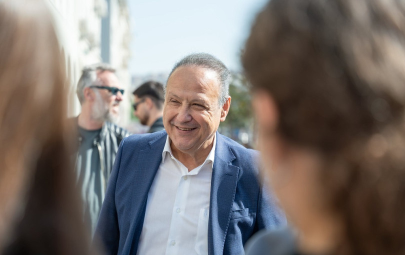 Έξι στους δέκα "βλέπουν" θετικά τον Αγγελούδη Έξι στους δέκα "βλέπουν" θετικά τον Αγγελούδη