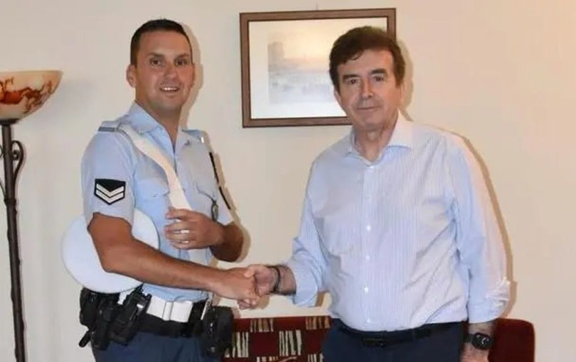 Αλεξανδρούπολη: Ο Μ. Χρυσοχοΐδης συνεχάρη τον αστυνομικό που έσωσε οδηγό ταξί στη Μάκρη