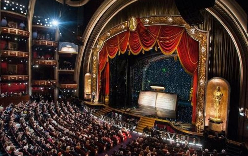 Στη σκηνή του Dolby Theater ανεβαίνει πρώτη φορά Έλληνας τραγουδιστής Στη σκηνή του Dolby Theater ανεβαίνει πρώτη φορά Έλληνας τραγουδιστής