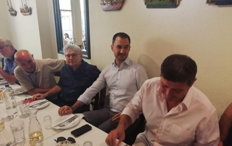 Γεύμα με δημοσιογράφους είχε στη Θεσσαλονίκη ο Αλ. Χαρίτσης Γεύμα με δημοσιογράφους είχε στη Θεσσαλονίκη ο Αλ. Χαρίτσης