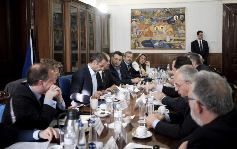 Τα τοστάκια του Μητσοτάκη Τα τοστάκια του Μητσοτάκη