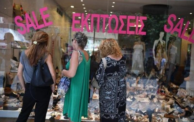 Οι έμποροι αγωνιούν, μα οι καταναλωτές δεν έχουν χρήμα
