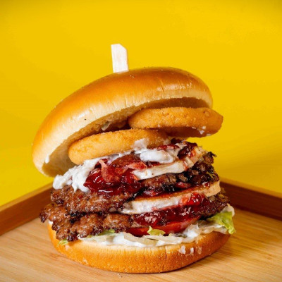 Grill Bros… και το δίλημμα των smashed ή juicy burgers